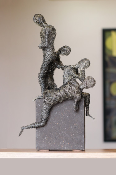 Skulptur mit dem Titel "Approaches (42x17x2…" von Karen Axikyan, Original-Kunstwerk, Stein