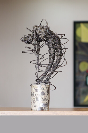 Sculpture intitulée "Intertwined dance (…" par Karen Axikyan, Œuvre d'art originale, Béton