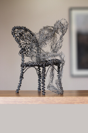 Escultura intitulada "Shadow (20x13x11 0.…" por Karen Axikyan, Obras de arte originais, Metais