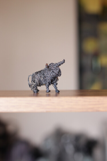 Sculpture titled "Bull (7x5x5cm 0.1kg…" by Karen Axikyan, Original Artwork, Metals