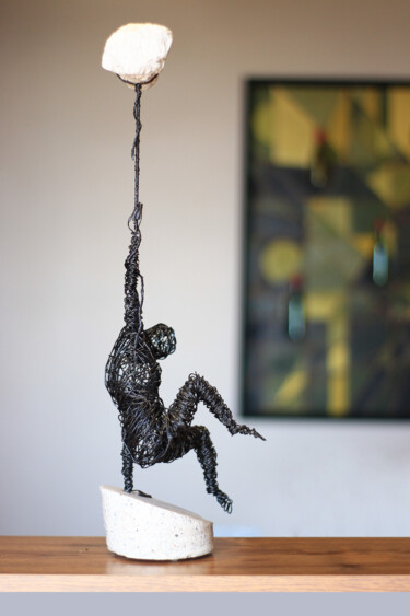 Rzeźba zatytułowany „Force of gravity (5…” autorstwa Karen Axikyan, Oryginalna praca, Metale