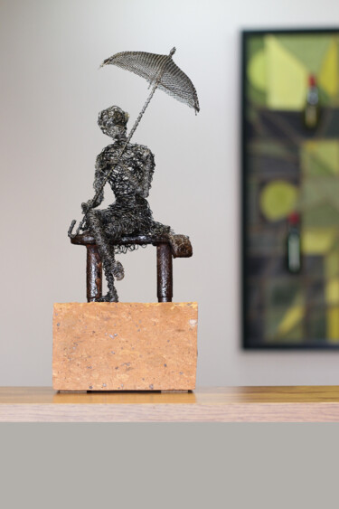 Sculpture intitulée "Under the shadow" par Karen Axikyan, Œuvre d'art originale, Acier inoxydable