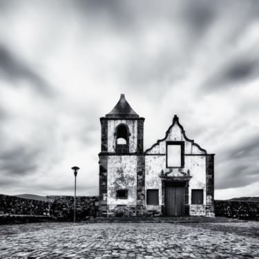 Abandoned Renaissance church Fotografía titulada "Abandoned Renaissan…" por Karim Carella, Obra de arte original, Fotografía digital