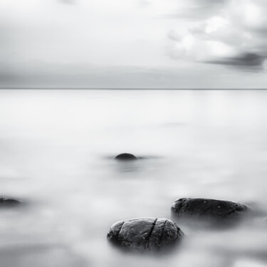 Fotografie mit dem Titel "Rocks in the clouds…" von Karim Carella, Original-Kunstwerk, Digitale Fotografie