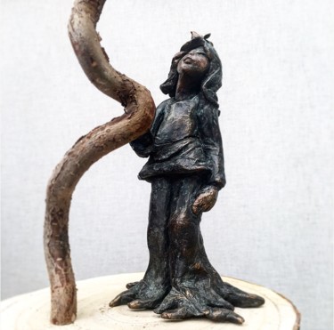 Sculpture intitulée "L'Enfant de la terre" par Juka, Œuvre d'art originale, Métaux
