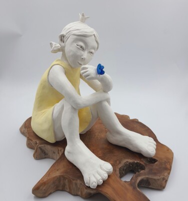 Sculpture titled "Confidence" by Juka, Original Artwork, Clay