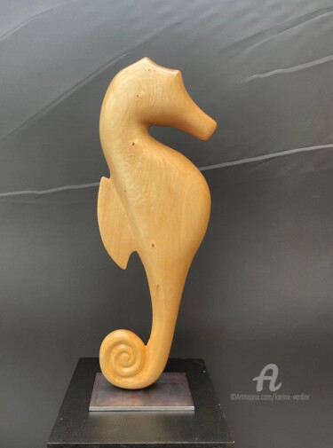 Sculpture titled "Hippocampe" by Karine Verdier, Original Artwork, Wood