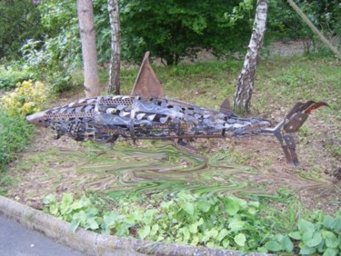 Sculpture intitulée "Sharkito" par Karlito Randriamahefa Lewandoski, Œuvre d'art originale
