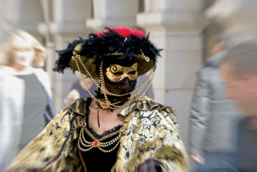 Photographie intitulée "004.Carnaval-Annecy…" par Karolus, Œuvre d'art originale, Photographie numérique