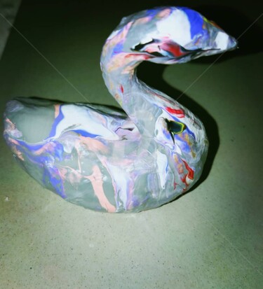 Sculpture intitulée "Swan ©" par Kasiopea, Œuvre d'art originale, Papier mâché