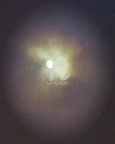 Photographie intitulée "Lune & girafe ©" par Kasiopea, Œuvre d'art originale, Photographie numérique