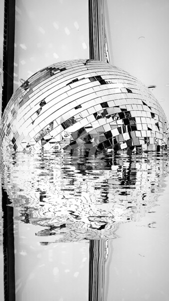 Photography titled "Reflet disco ©" by Kasiopea, Original Artwork, Digital Photography
