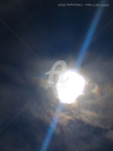 Photographie intitulée "La tête du soleil ©" par Kasiopea, Œuvre d'art originale, Photographie numérique