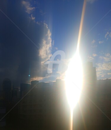 Photographie intitulée "L'éruption solaire ©" par Kasiopea, Œuvre d'art originale, Photographie numérique