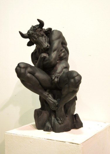 Sculpture intitulée "Minotaur" par Katerina Pilnikova, Œuvre d'art originale, Plâtre