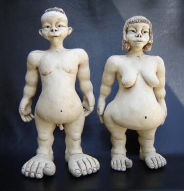 Skulptur mit dem Titel "Koppeltje people" von Kathy Vandamme, Original-Kunstwerk, Terra cotta