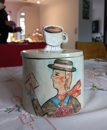 Design intitulée "Boîte en ceramique" par Katya M, Œuvre d'art originale, Art de la table