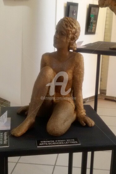 Sculpture titled "Capucine (katyvelin…" by Katyveline Ruiz, Original Artwork, Terra cotta