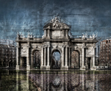 Photography titled "La Puerta de Alcalá" by Kavi Sanchez, Original Artwork, Digital Photography