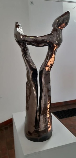 Skulptur mit dem Titel ""TANIEC"" von Kochan Elżbieta, Original-Kunstwerk, Keramik
