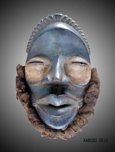 Skulptur mit dem Titel "Masque Dan  art tri…" von Kebe, Original-Kunstwerk, Holz
