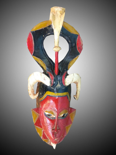 Scultura intitolato "Masque Gouro art tr…" da Kebe, Opera d'arte originale, Legno