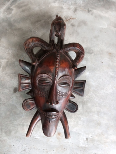 Skulptur mit dem Titel "Masque Sénoufo de l…" von Kebe, Original-Kunstwerk, Holz