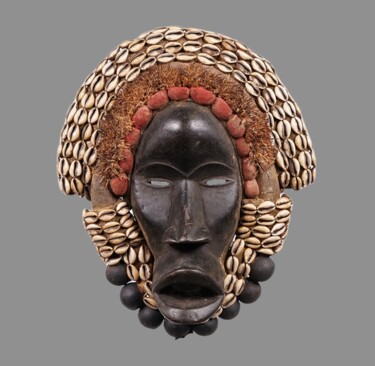 「Masque Dan yacouba…」というタイトルの彫刻 Kebeによって, オリジナルのアートワーク, ウッド