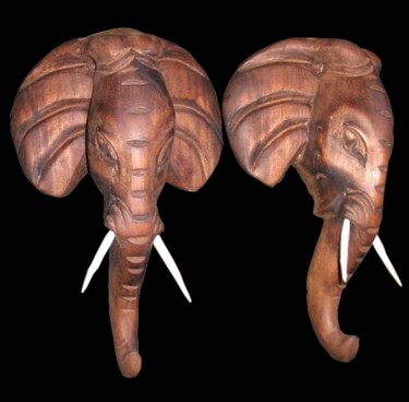 Scultura intitolato "Tête D'éléphant en…" da Kebe, Opera d'arte originale