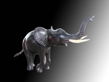 Escultura titulada "ELEPHANT EN EBEN AR…" por Kebe, Obra de arte original, Madera