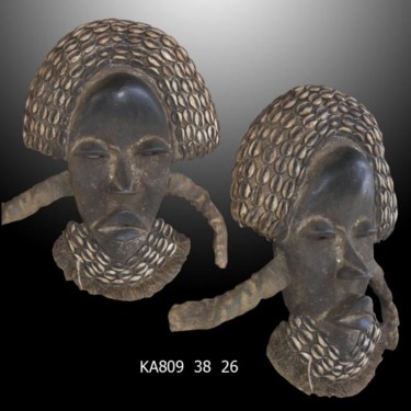 Escultura intitulada "MASQUE DAN ART AFRI…" por Kebe, Obras de arte originais, Madeira