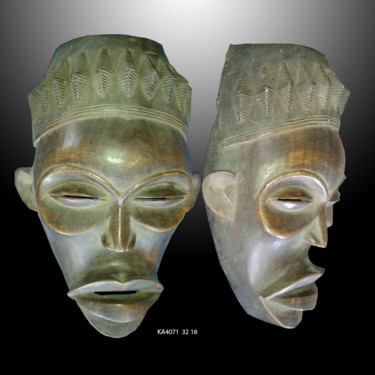 Escultura intitulada "Masque Tchokwe art…" por Kebe, Obras de arte originais, Madeira