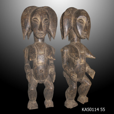 Scultura intitolato "Statuette Punu art…" da Kebe, Opera d'arte originale, Legno