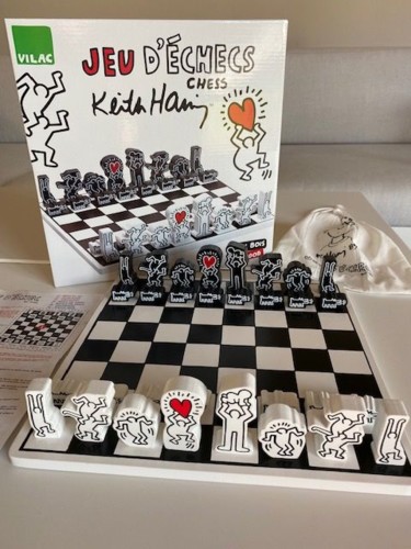 "Chess game" başlıklı Heykel Keith Haring tarafından, Orijinal sanat, Ahşap