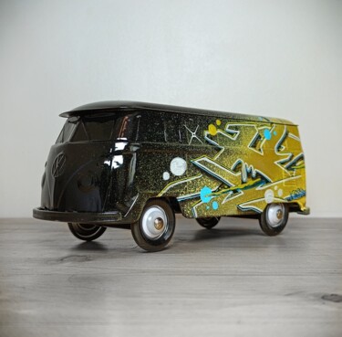 Scultura intitolato "VW BLACK" da Kesa Graffiti, Opera d'arte originale, Spray