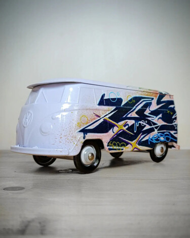 Scultura intitolato "VW WILD" da Kesa Graffiti, Opera d'arte originale, Spray