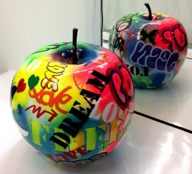 Sculpture intitulée "Apple dream" par Kapiano, Œuvre d'art originale, Résine