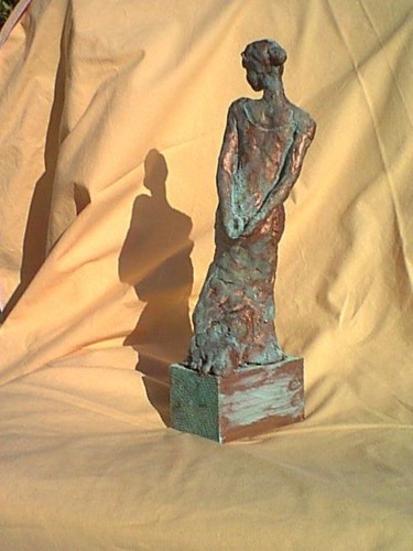 Sculpture intitulée "nonchalante" par Khatima Saadi, Œuvre d'art originale