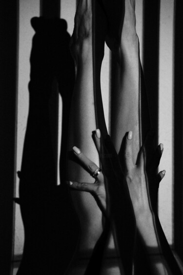 Фотография под названием "Black stripe 5" - Kirill Akishkin, Подлинное произведение искусства, Цифровая фотография