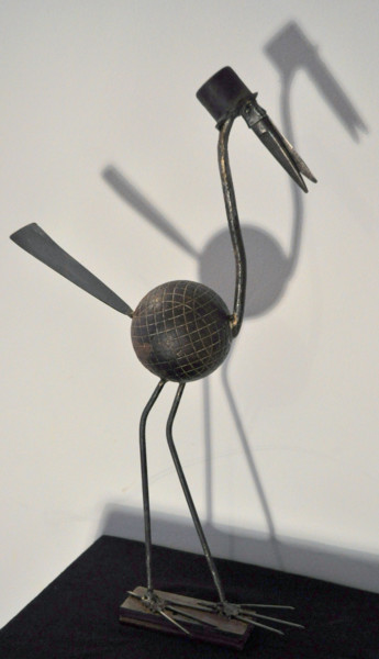 Skulptur mit dem Titel "Cigogne" von Karine Krynicki, Original-Kunstwerk, Metalle