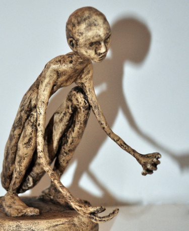 Skulptur mit dem Titel "Les mains" von Karine Krynicki, Original-Kunstwerk, Papier