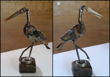 Escultura intitulada "Mini échassier" por Karine Krynicki, Obras de arte originais, Metais