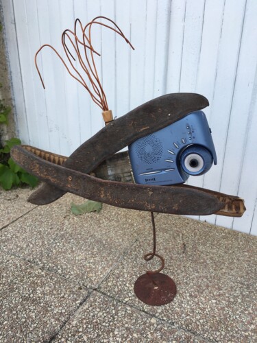 Sculpture titled "La baleine bleue" by Koki, Original Artwork