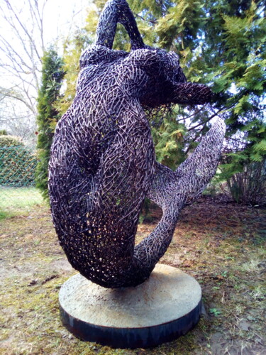 Skulptur mit dem Titel "Syren" von Komaromi Laszlo, Original-Kunstwerk, Metalle