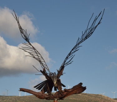 Skulptur mit dem Titel ""The Eagle"" von Komas, Original-Kunstwerk, Holz