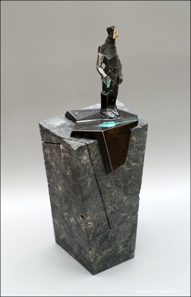 Sculpture titled "TRYNS" by Konrad Ziolkowski, Original Artwork, Metals