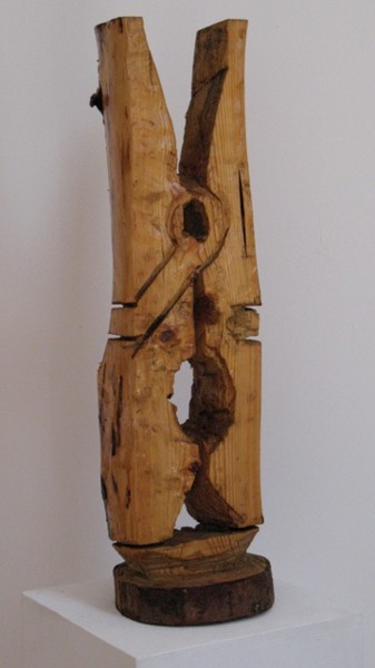 Escultura titulada "Broche de la Ropa" por Kardo Kosta, Obra de arte original
