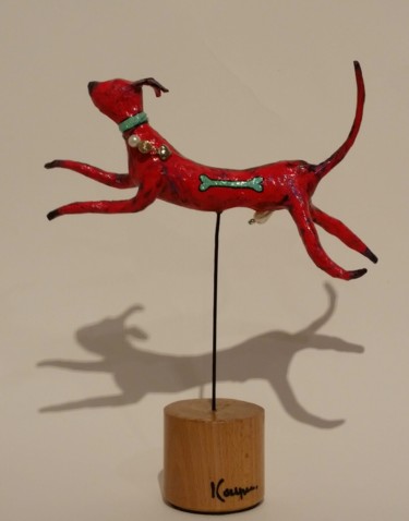 Scultura intitolato "Red dog" da Elena  Koupaliantz, Opera d'arte originale, Carta