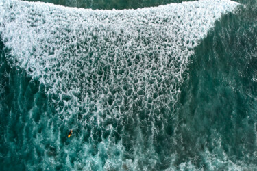 Photographie intitulée "Surf, XII" par Kourosh Sotoodeh, Œuvre d'art originale, Impression numérique