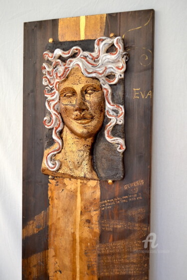 Escultura intitulada "Eva" por Krisalide, Obras de arte originais, Argila Montado em Painel de madeira